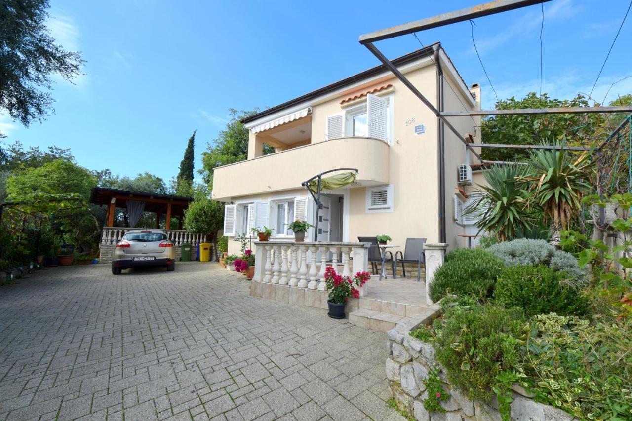 Apartments Julia Čižići Εξωτερικό φωτογραφία