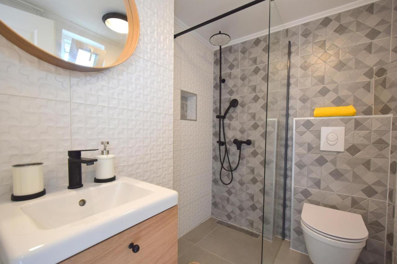 Apartments Julia Čižići Εξωτερικό φωτογραφία