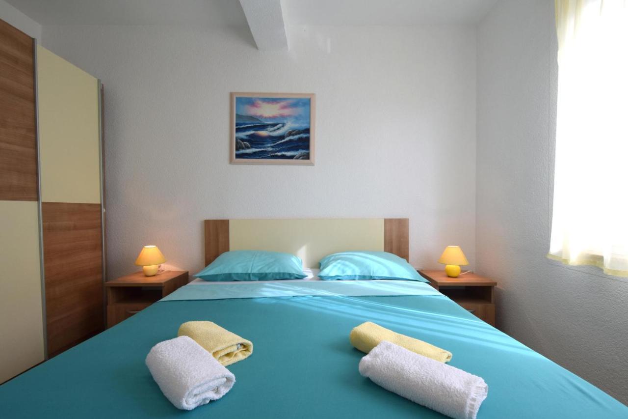 Apartments Julia Čižići Εξωτερικό φωτογραφία