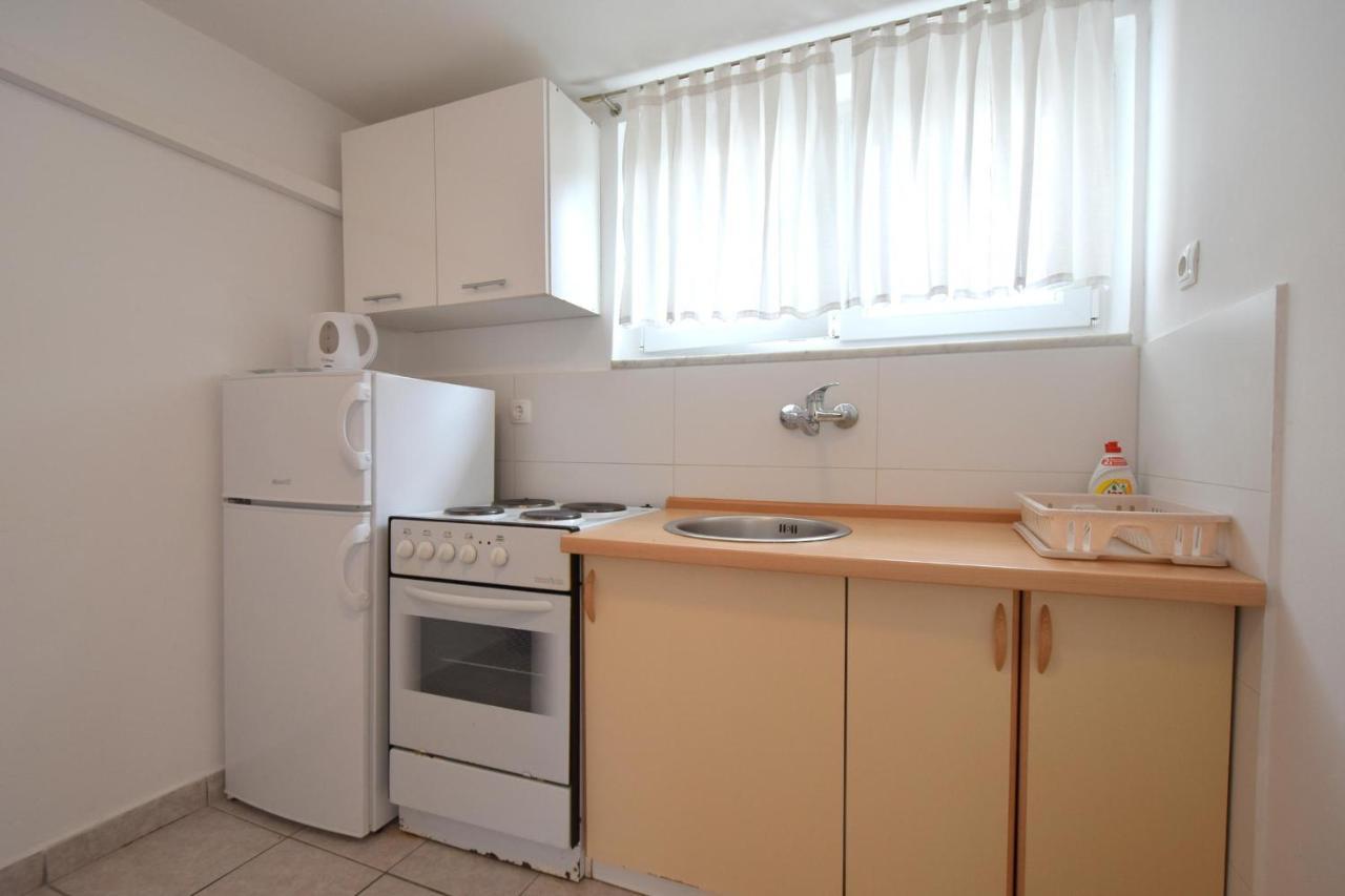 Apartments Julia Čižići Εξωτερικό φωτογραφία