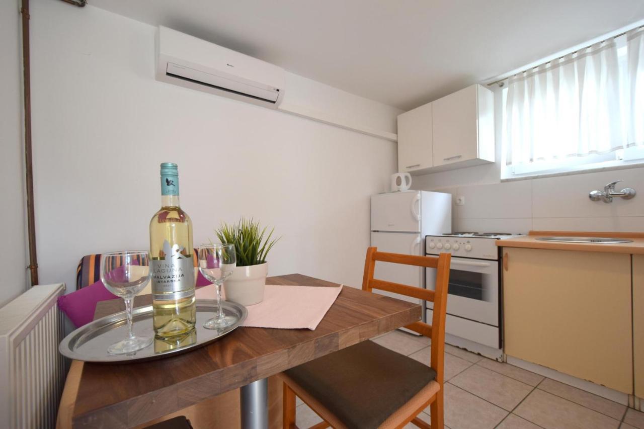 Apartments Julia Čižići Εξωτερικό φωτογραφία