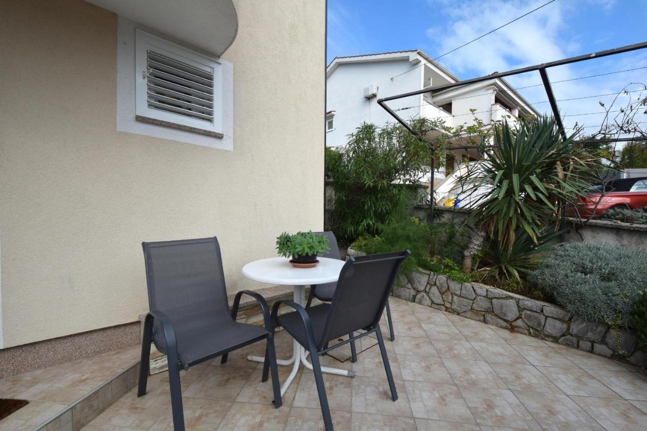 Apartments Julia Čižići Εξωτερικό φωτογραφία